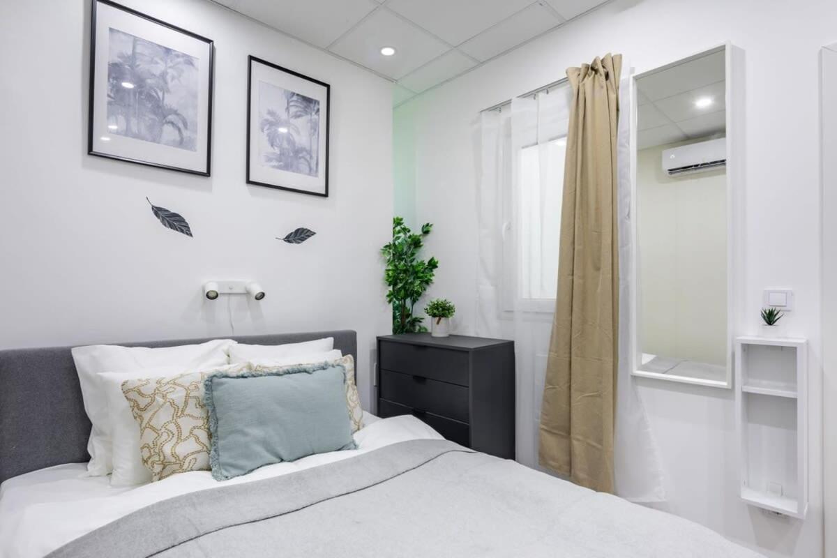 Extreme - Ultra Mini Apartment